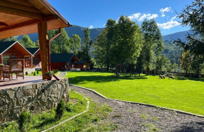 Complex Turistic Traisteni Valea Doftanei